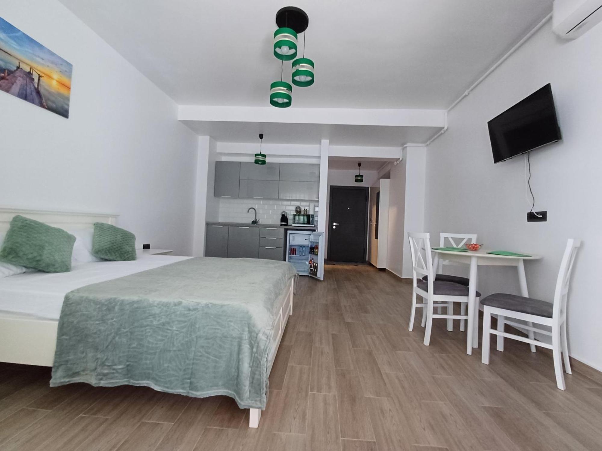 Sunrise Mv 14 Apartment Mamaia Exterior photo